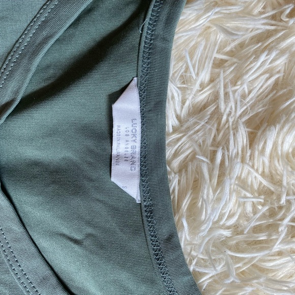 tee - Picture 3 of 3